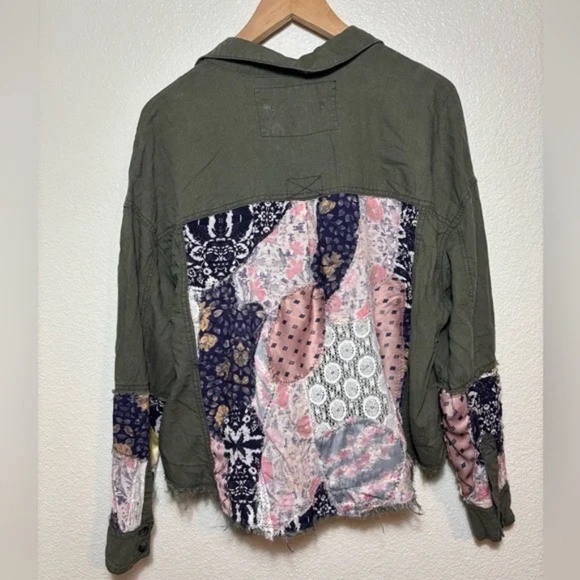 We the Free Military Style Button Down Shirt Size Small. | boho | patchwork | - Picture 2 of 5